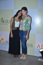 at Apicus lounge launch in Mumbai on 29th March 2012 (113).JPG